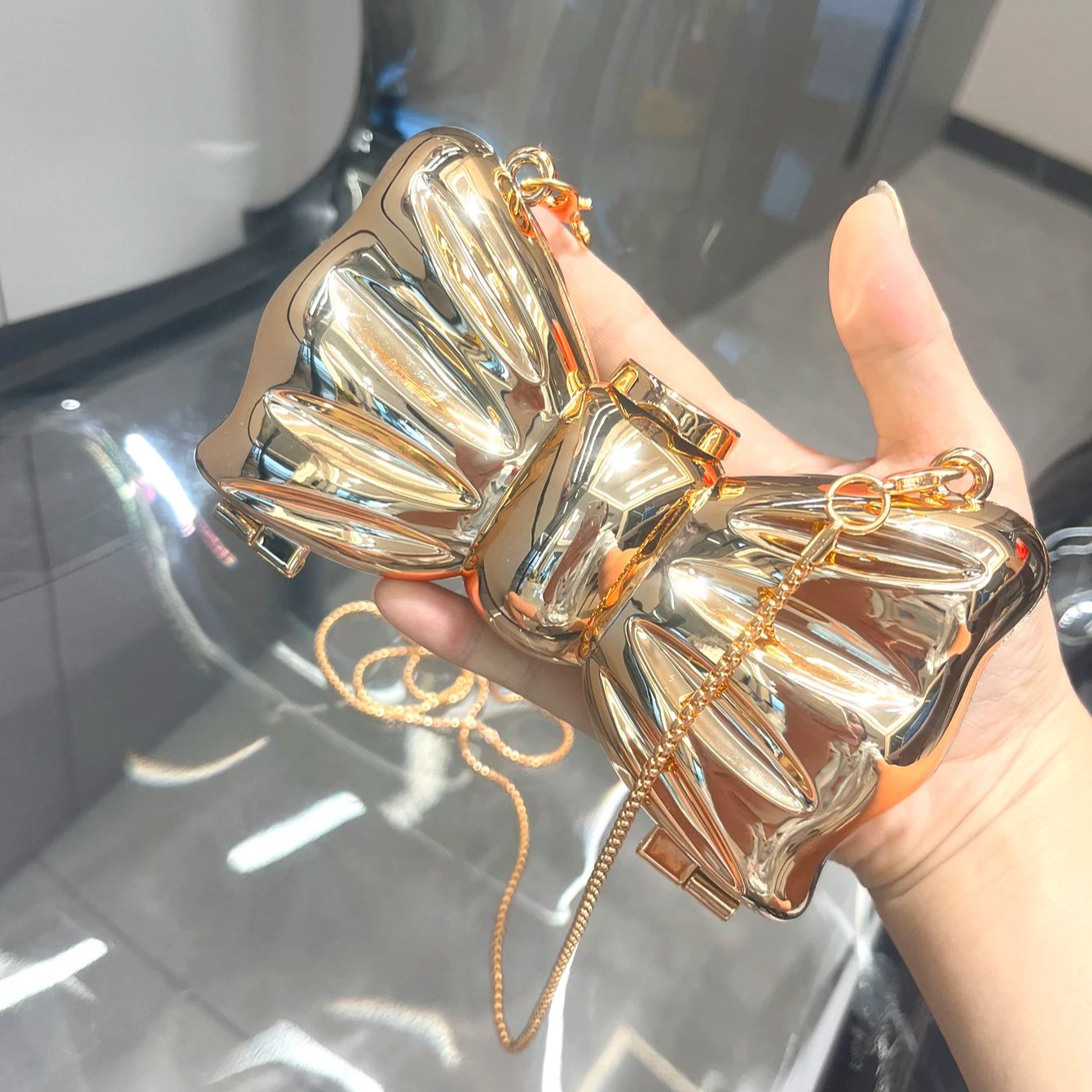 Goldene Abendtasche, Geldbörse – Luxury Bags Trending Bewertung und Preis