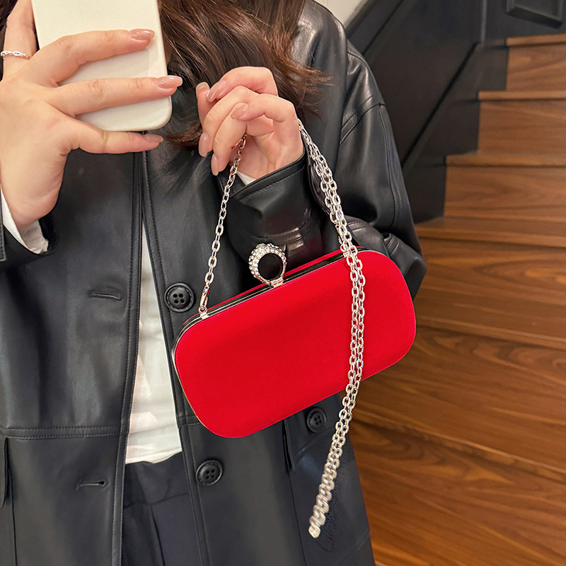 Handtasche aus schwarzem Samt  – Luxury Bags Vip Bewertung und Preis